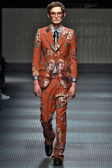 gucci スーツ|who makes gucci suits.